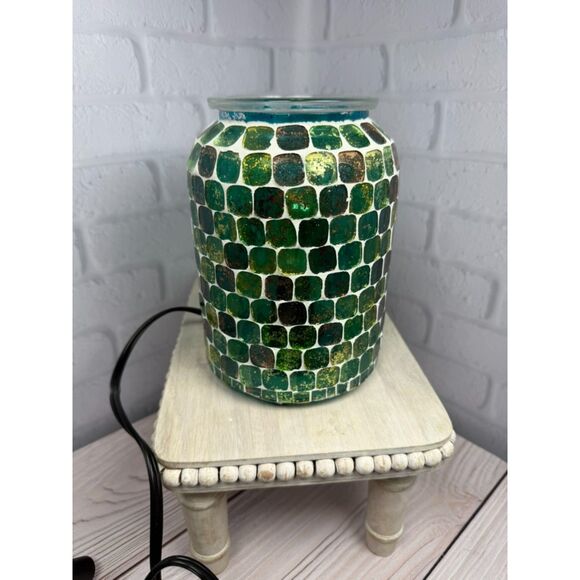 Scentsy On The Seashore Wax Warmer - Picture 7 of 8